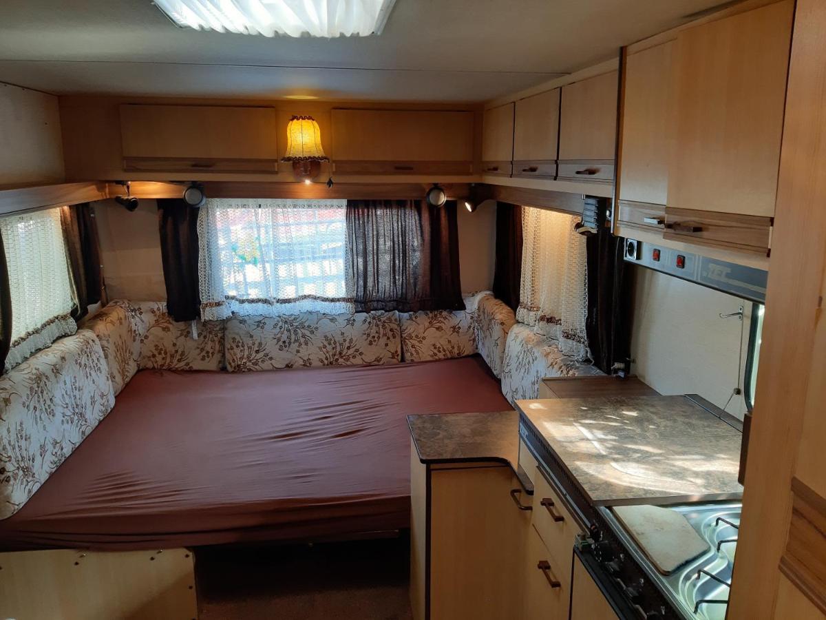 Country Rooms Near Athens - Airport ヴラヴローナ エクステリア 写真